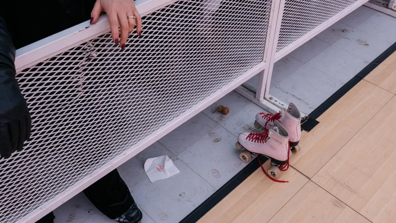 Editorial photo of event fencing on a Buffalo-style pad; not a specific venue